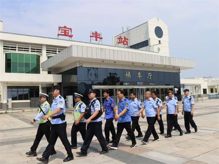 河南宝丰：擦亮城市“窗口” 提升文明形象