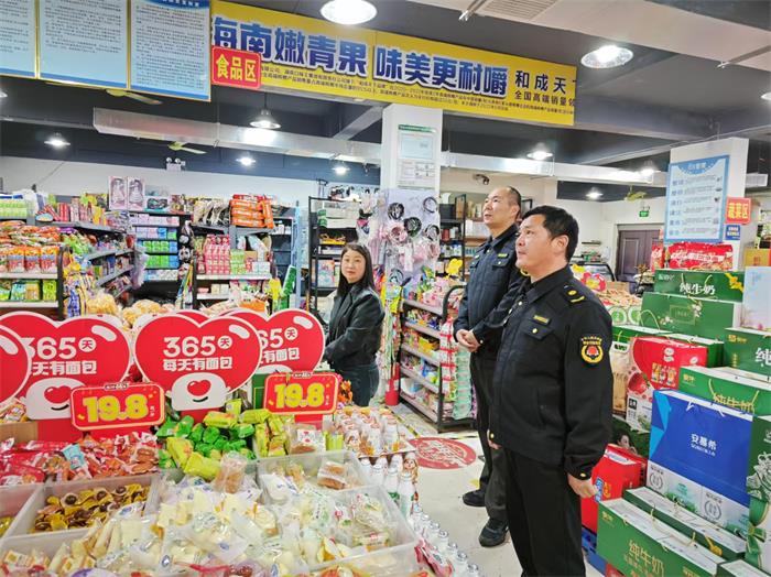 宝丰县张八桥镇：消防安全夜查持续中 守护群众安全不放松