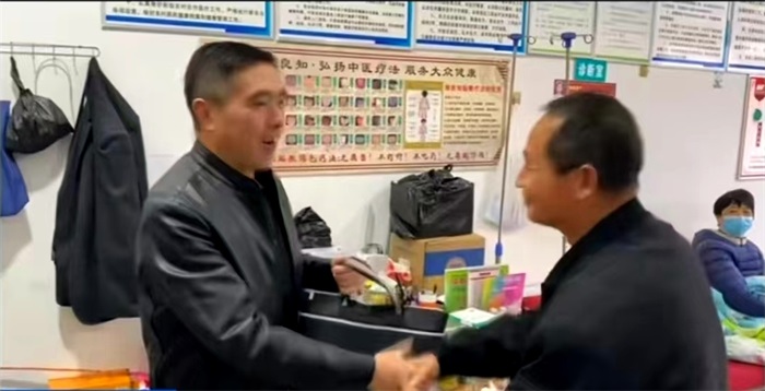 老党员朱宝贵拾金不昧，诠释党员初心