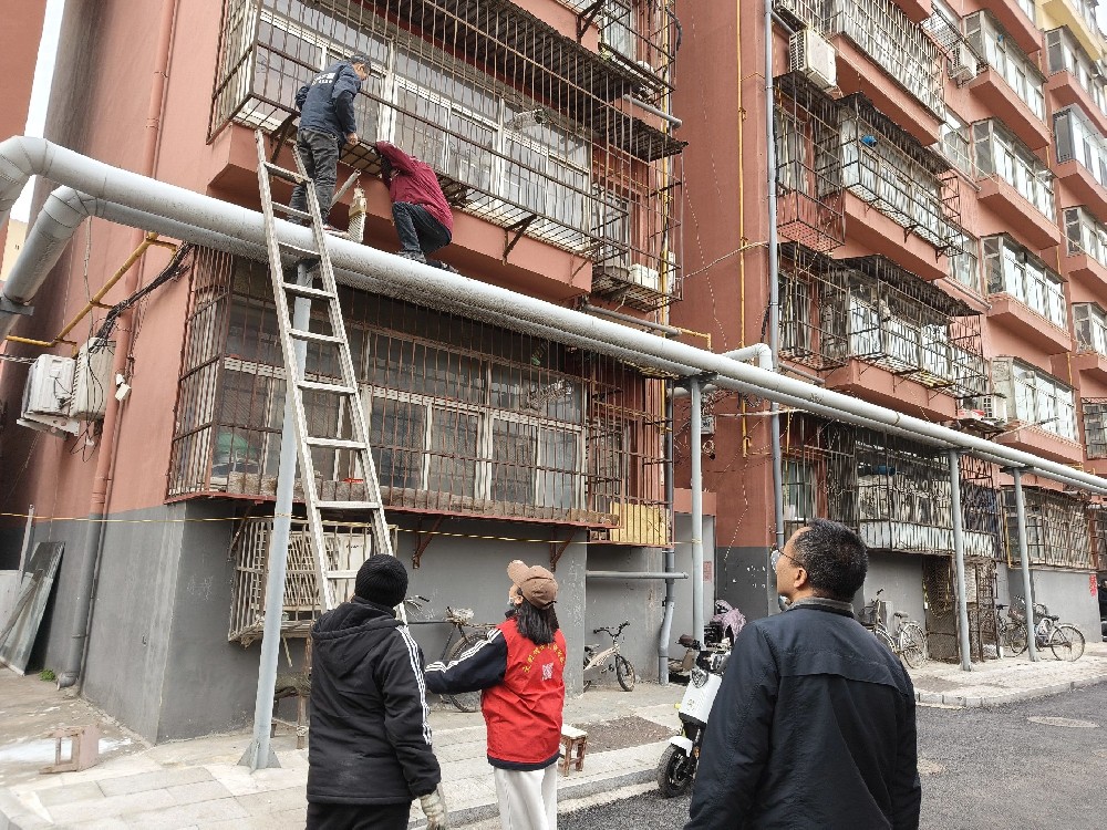 网格点亮无主院  照亮居民回家路
